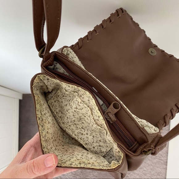 BILLABONG small tan crossbody shoulder bag - Picture 9 of 13